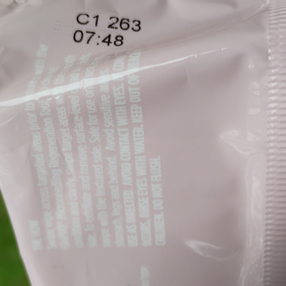 Buy it Now Price Beaty Bio Exfoliating Peptide-Infused Body Wipes - Picture 5 of 7